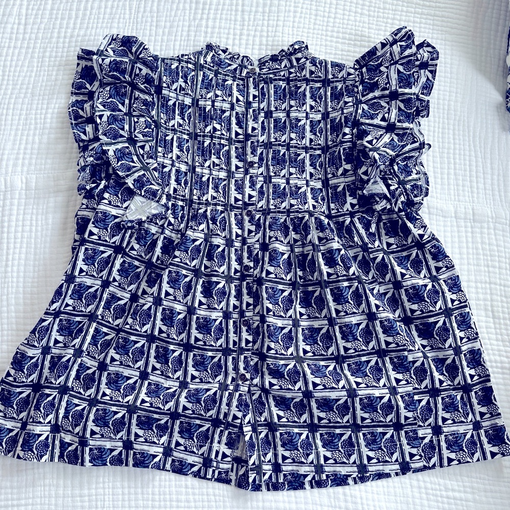Oliphant Pintuck Ruffle Top Size L